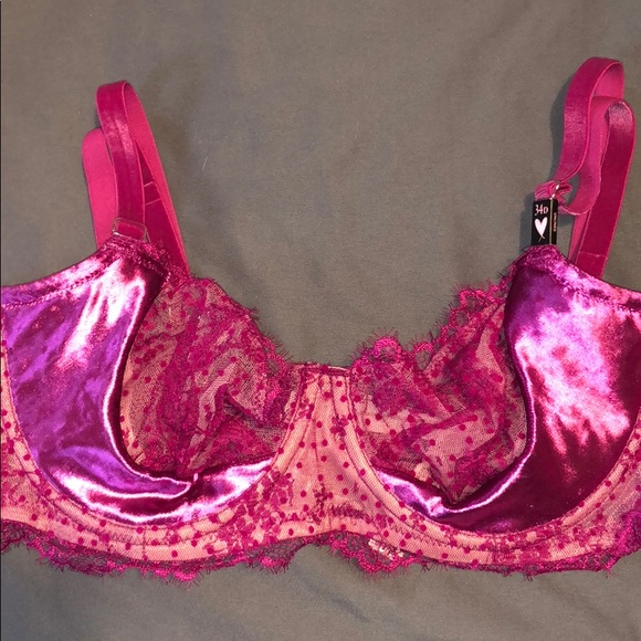 Victoria's Secret Other - Velvet wicked bra